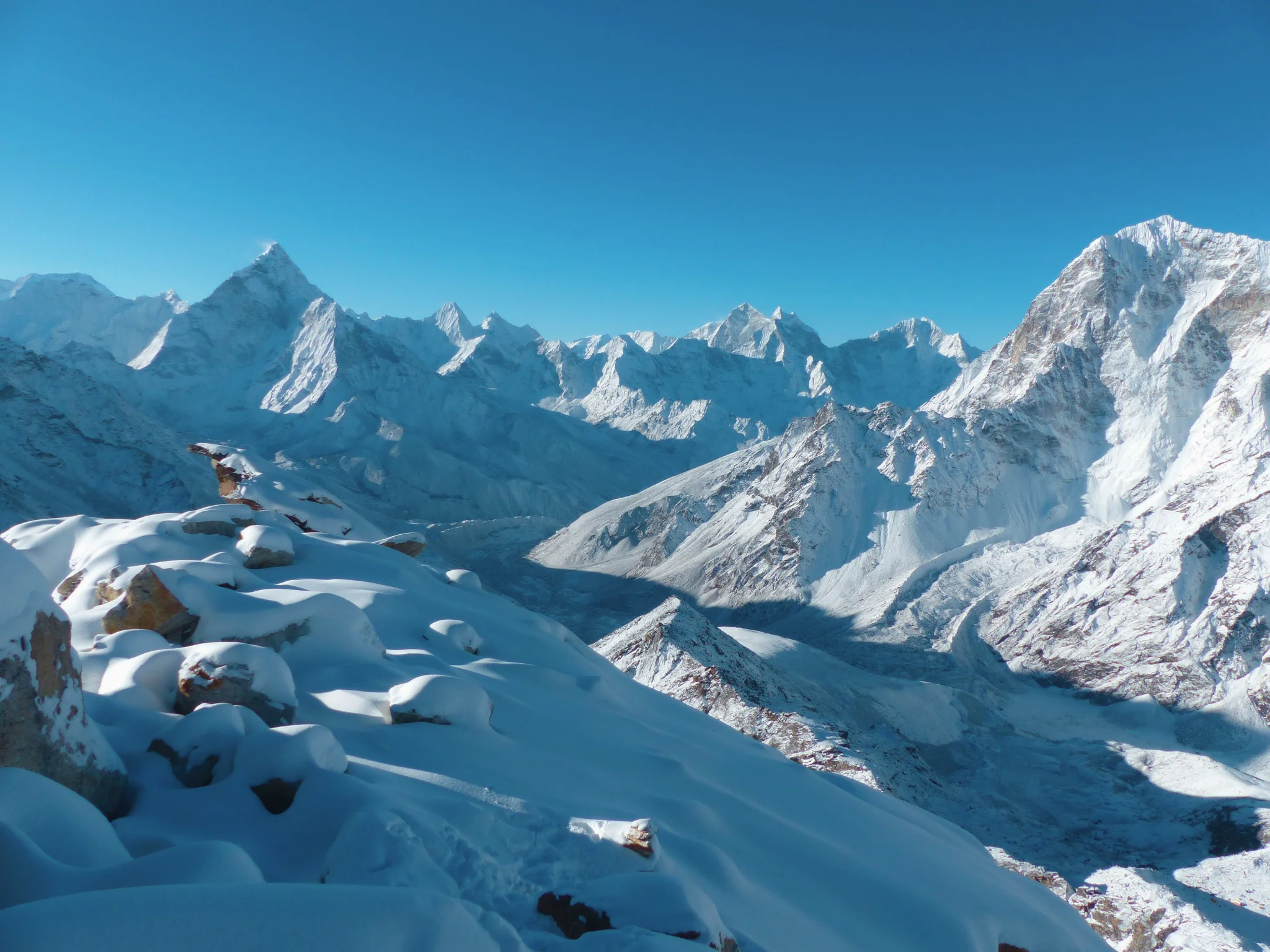 LOBUCHE EAST & ISLAND PEAK COMBO EXPEDITION